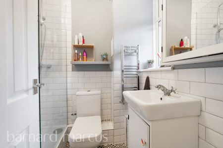 Weydown Close - Photo 4