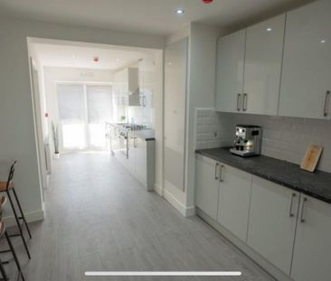 1 bedroom house of multiple occupation to rent - Photo 3