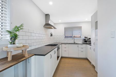 15a Graham Street, Long Jetty NSW 2261 - House For Rent | Domain - Photo 3