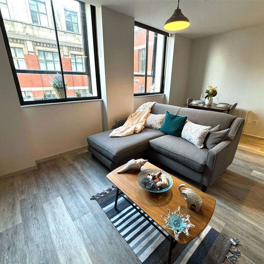 Stunning Fully Furnished One Double Bedroom Apartment at the Uncle Development, located in a prime M1 location. - Photo 1