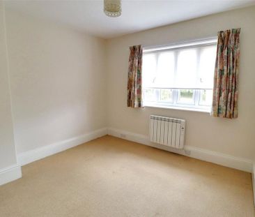 2 bedroom semi-detached house to rent - Photo 5