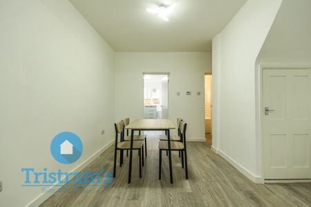 2 bed Mid Terraced House for Rent - Photo 2