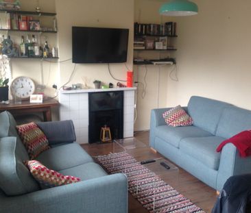 3 Bed Flat, Calgary Court, SE16 - Photo 1