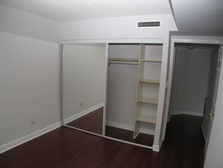 For Lease - 409 Bloor Street Unit# 702, Toronto, Ontario - Photo 3