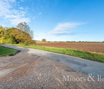3 bedroom barn conversion to rent - Photo 3