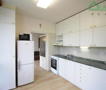 Pronájem bytu 3+1 72 m2 - Fotografie 3