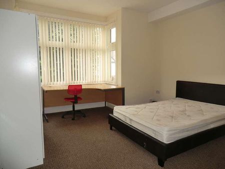 Ensuite Rooms By The Train Station, CV1 - Photo 3