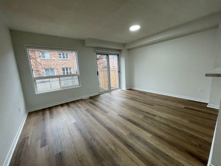 For Lease - 5625 Glen Erin Drive Unit# 26, Mississauga, Ontario - Photo 5