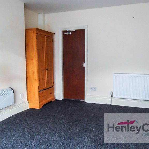 1 Bedroom Ground Floor Flat For Rent - Photo 1
