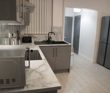 1 bedroom room to rent Room 3, Chatsworth Avenue - Photo 1
