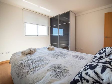 Carrer de Carcaixent, Valencia, Valencian Community 46007 - Photo 5