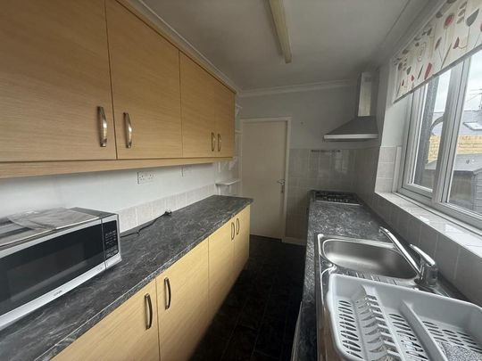 2 bedroom terraced house to rent - Photo 1