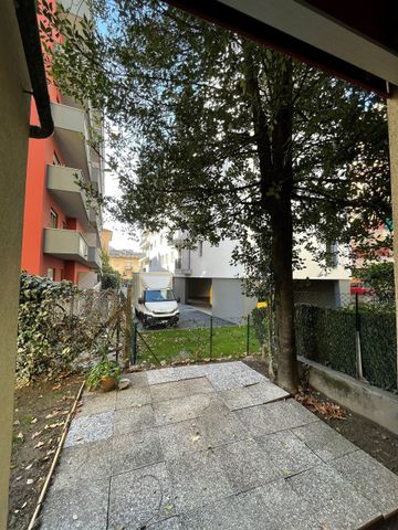 Pratico 2.5 locali con giardino - Photo 2