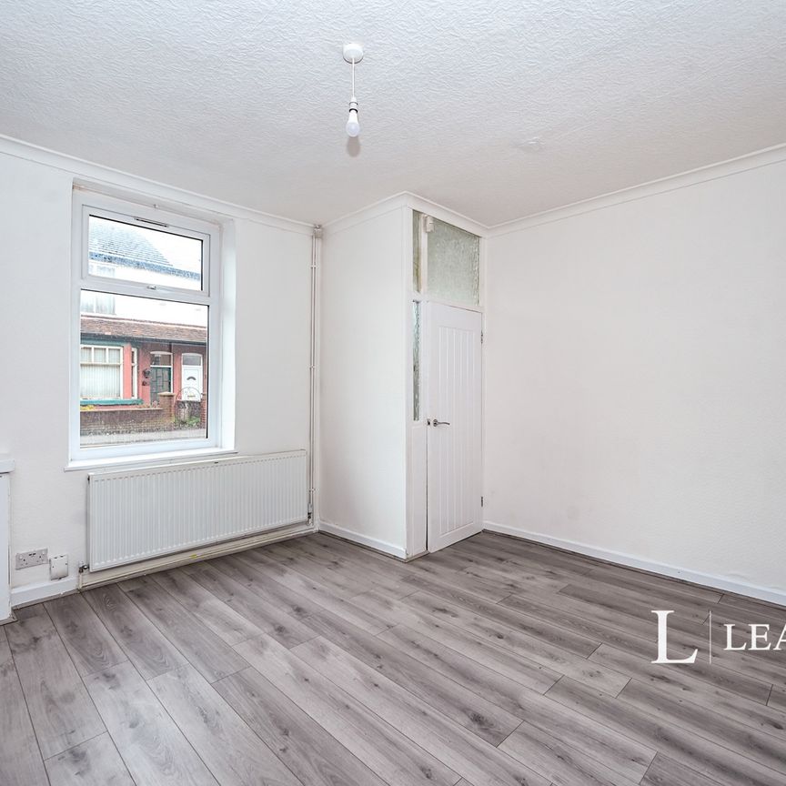 2 bedroom house to rent Wigan Road, Atherton, M46 - Photo 1