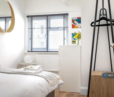 2 bedroom flat to rent - Photo 6