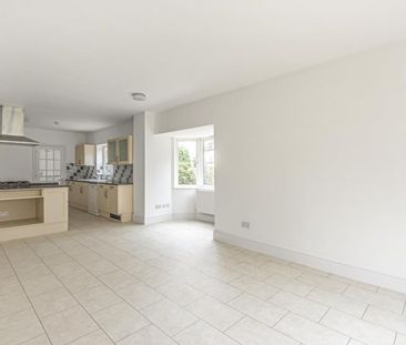 7 bedroom detached house to rent - Photo 3