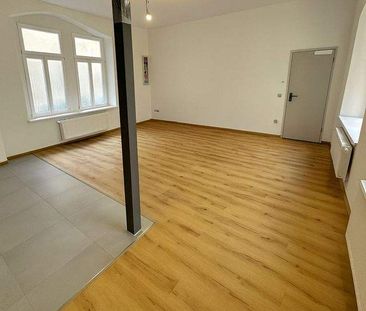 Sanierte 5-Raumwohnung in der Geraer Innenstadt - Foto 1