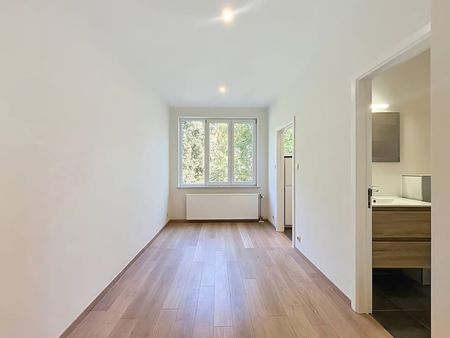 Appartement te huur - Foto 2