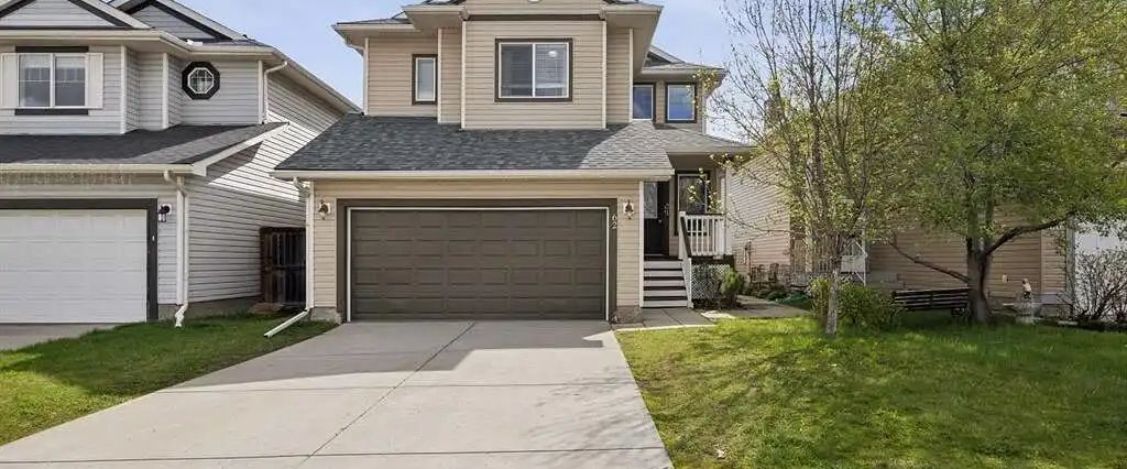 Wonderful 3 Bed 3 Bath Family Home — 3 Bedrooms House - Photo 1