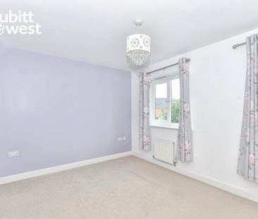 4 bedroom semi-detached house to rent - Photo 3