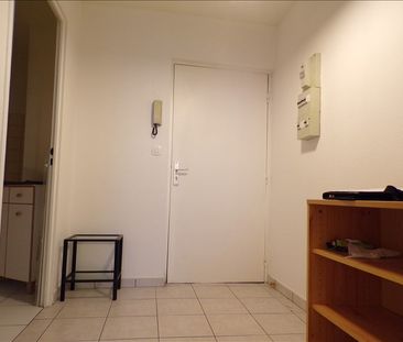 Location Appartement 1 pièce 37m² - Photo 6