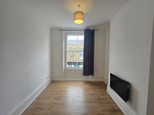 Sun Street, Waltham Abbey EN9, London - Photo 1