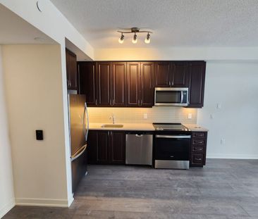 For Lease - 38 Annie Craig Drive Unit# 1410, Toronto, Ontario - Photo 3