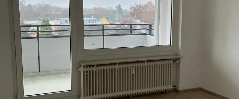 3-Zimmer mit Wanne und Balkon - Foto 1