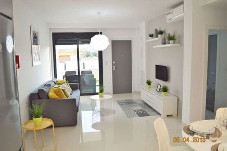 2 room luxury Apartment for rent in Pilar de la Horadada, Spain - Photo 5