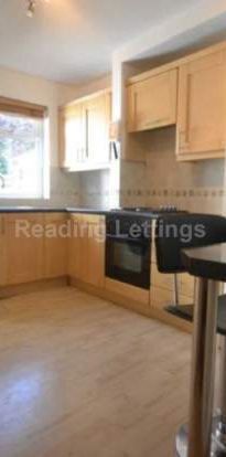 2 bedroom property to rent in Reading - Photo 1