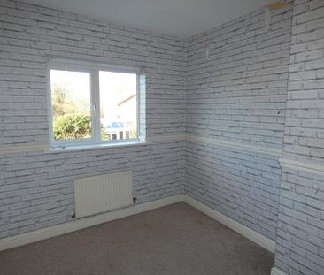 3 bedroom detached house to rent - Photo 5