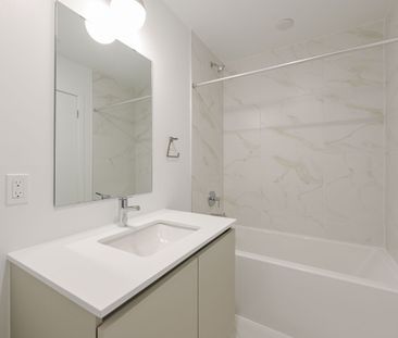 For Lease - 395 Dundas Street Unit# LPH22, Oakville, Ontario - Photo 2