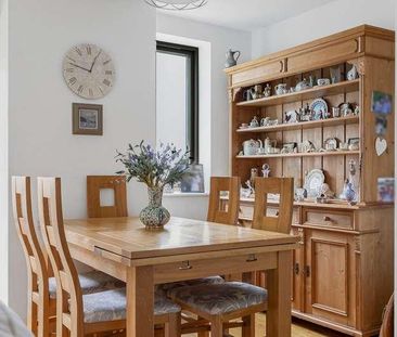 Onward House, Cirencester Road, Tetbury, Gloucestershire, GL8 - Photo 6