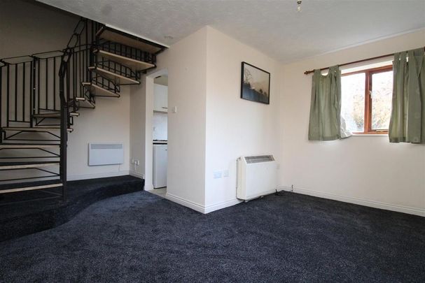 1 bedroom end of terrace house to rent - Photo 1
