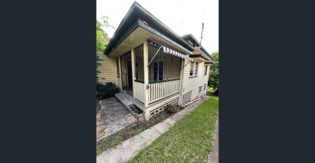 LOVELY LARGE ST LUCIA HOUSE NEAR UNIVERSITY, BUS, PARK AND CITYCAT - Photo 5