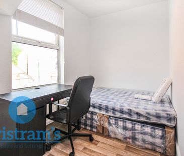 1 bed Apartment for Rent - Photo 2