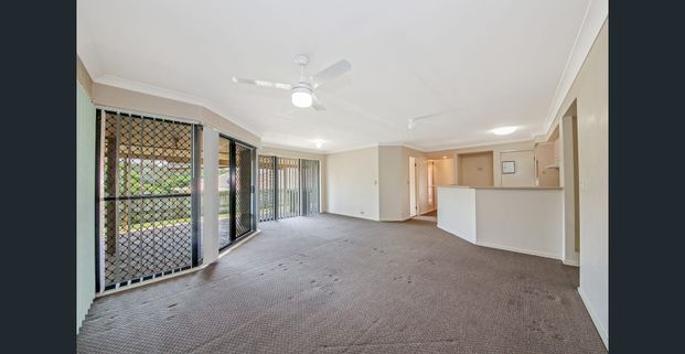 Modern 3-Bedroom Family Home in a Quiet Cul-de-Sac - Photo 1