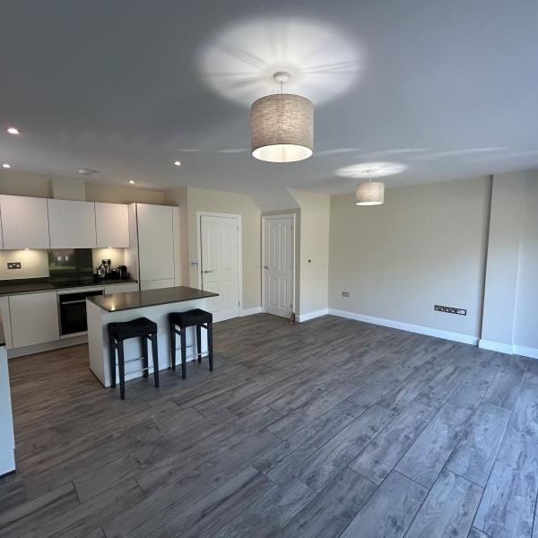 West End Cottages, Ripley, Surrey, GU23 - Photo 1