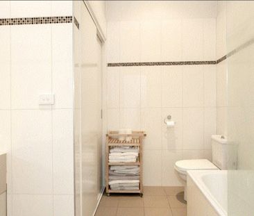 Stylish 1-Bedroom Unit with Private Courtyard in Reservoir - Photo 6