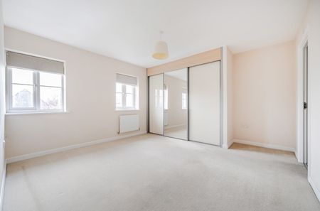 4 bedroom terraced house to rent - Photo 5