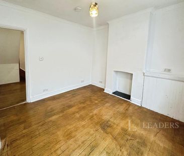 2 bedroom end of terrace house to rent - Photo 5