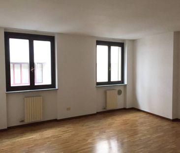 Bilocale via Alessandro Pennati 6, Centro Storico, Monza - Foto 2