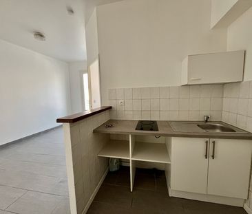 Location Appartement 2 pièces 31m² - Photo 3