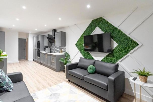 7 bedroom terraced house to rent - Photo 1