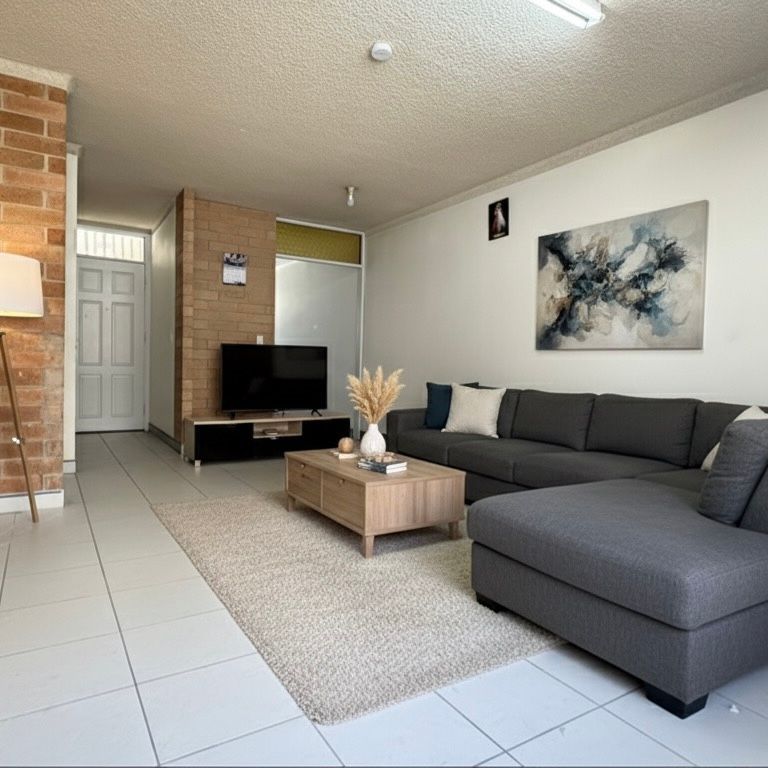 TOWN HOUSE 2 BEDROOMS - Photo 1