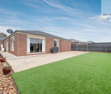 Grand Family Home - Photo 1