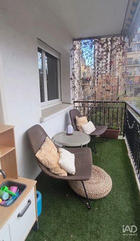 Piso 4 habitaciones de 98 m² en Barcelona (08013) - Photo 2