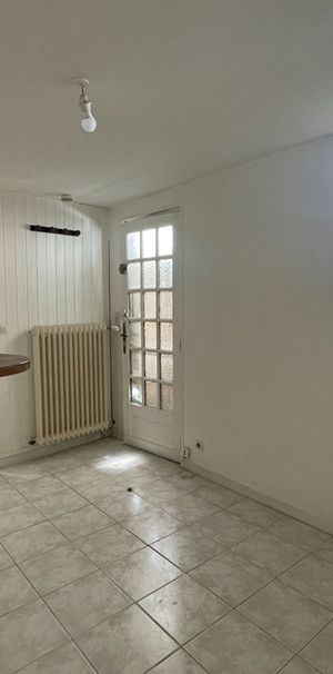 Location appartement 1 pièce, 11.52m², Angers - Photo 1