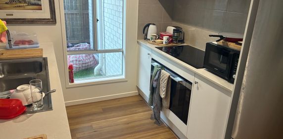 South Maclean - Photo 2