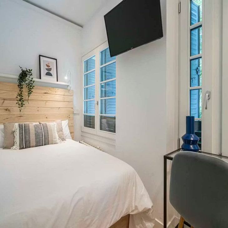 Calle de Alburquerque, Madrid, Community of Madrid 28010 - Photo 1